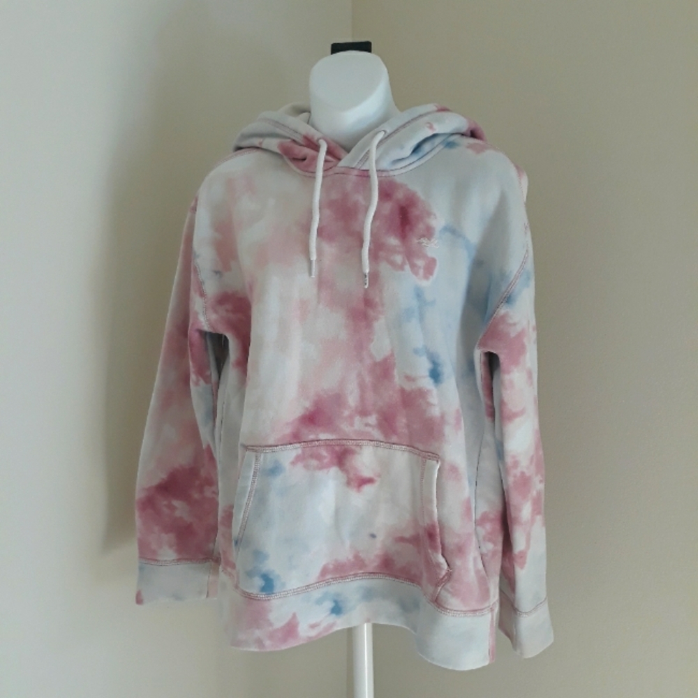 HOLLISTER pullover sweatshirt